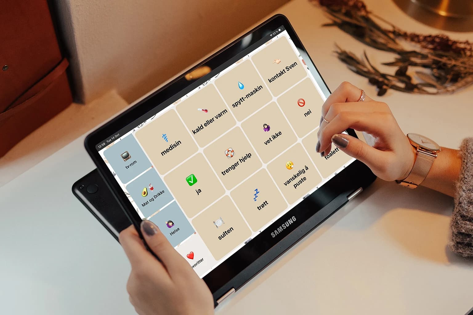 Other Projects project screenshot 2 - J-speech app on tablet